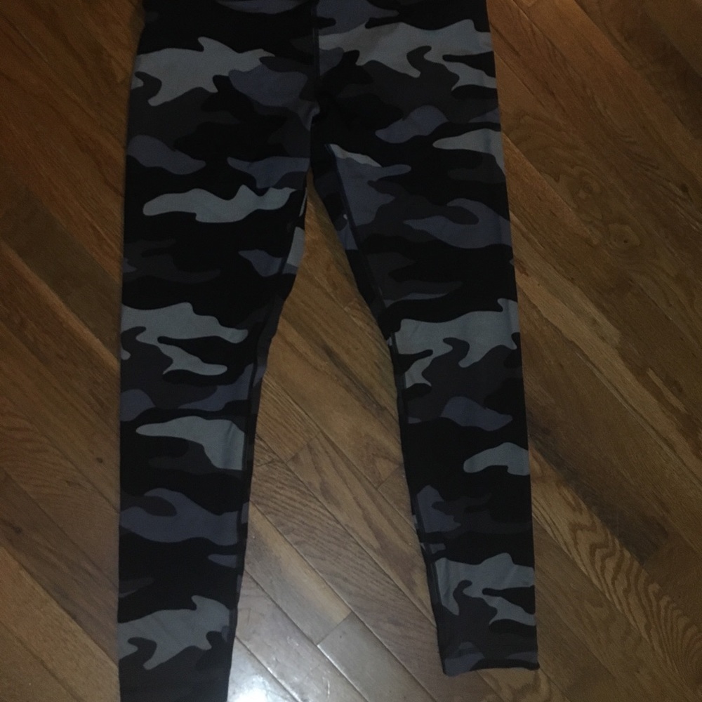 Victoria’s Secret Pink Ultimate Leggings